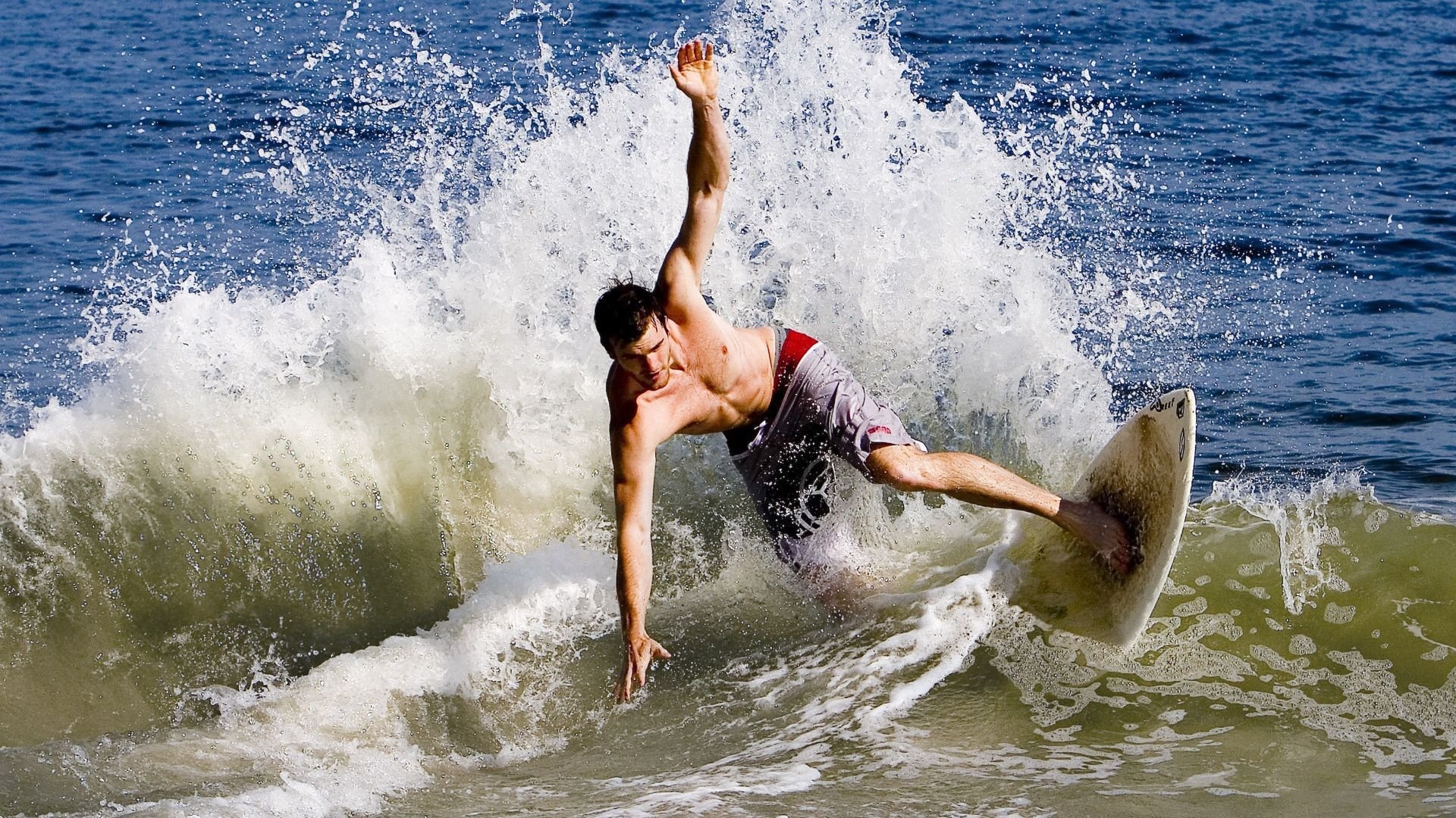 亚洲之光！日本补时绝杀摩洛哥，黄喜灿致命一击震惊世界足坛