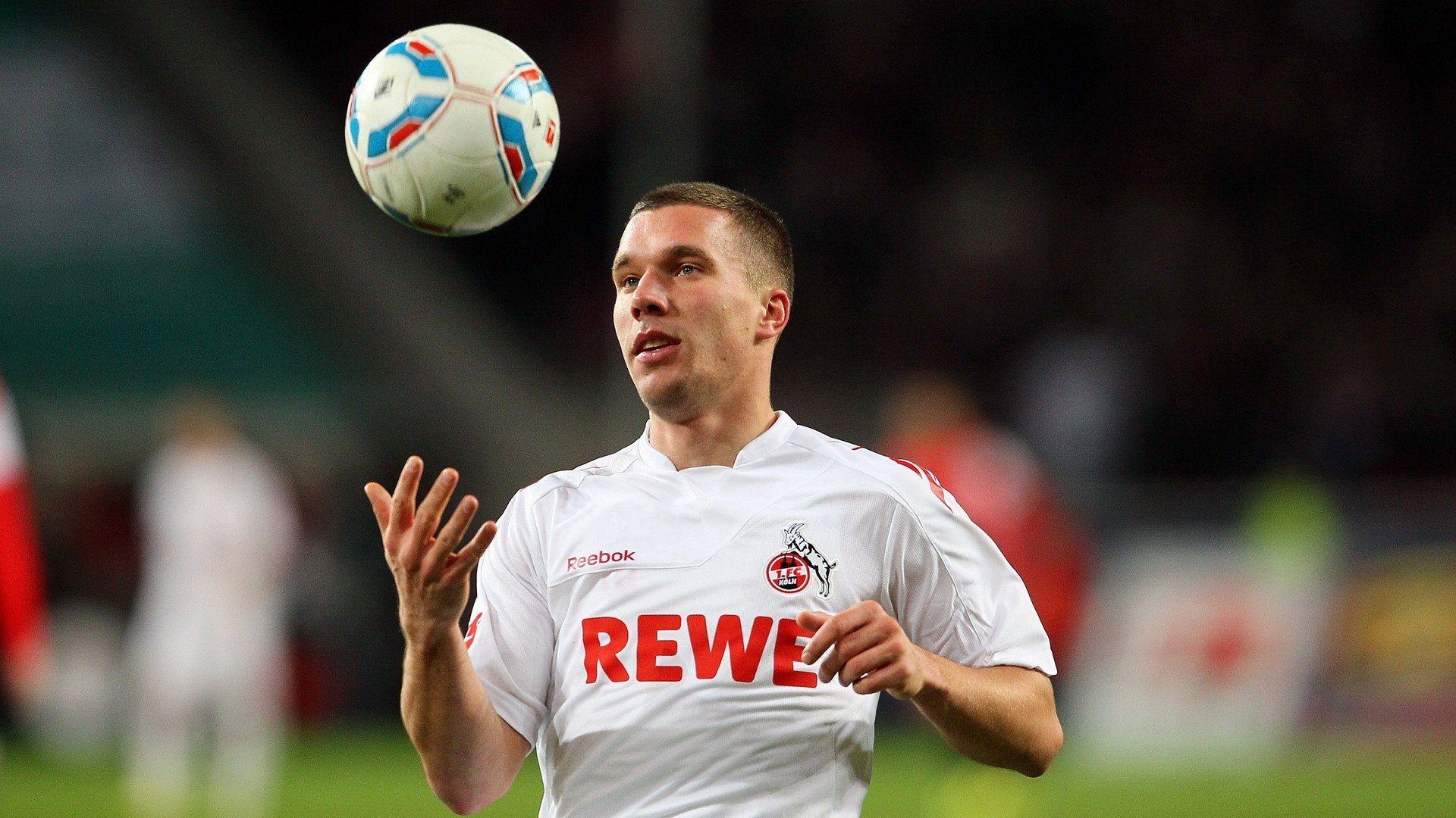 豪门翻车夜!曼城爆冷负皇家社会,41岁伊布却上演逆生长奇迹